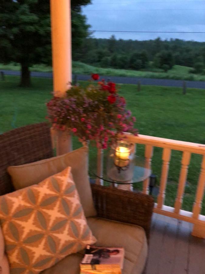 Appartement Country Farmhouse à East Montpelier Extérieur photo
